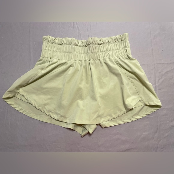 Women’s Vanilla Star High Waist Shorts - Size Large - Picture 1 of 3